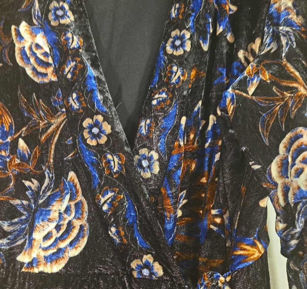 FARM Rio Black Velvet Wrap Dress with Blue & Cream Floral Print - Picture 4 of 6